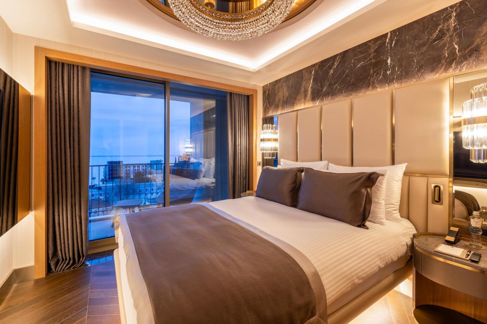Merit Starlit Hotel & Residences Budva Exterior photo